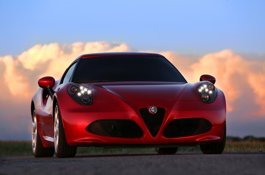  Alfa Romeo 4C (960) 2013 года  (WW) (фото 7 из 77)